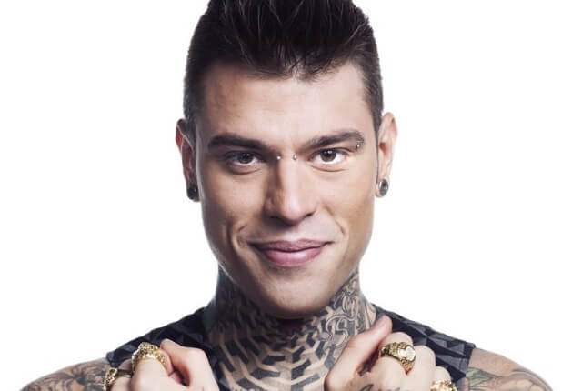 Fedez ancora ricoverato