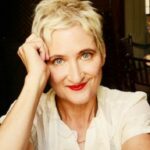 AADDIO A JILL SOBULE, PIONIERA DELLA MUSICA LGBTQ+ Jill Sobule, pioniera della musica LGBTQ+, muore in un incendio